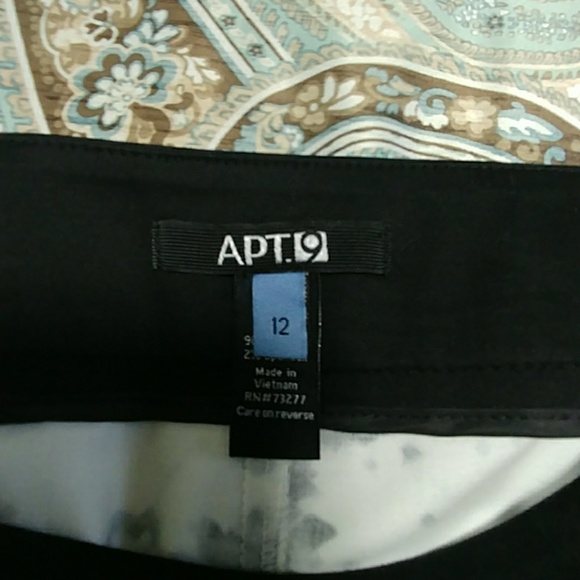 Apt. 9 Ladies Size 12 Skirt - Picture 3 of 5